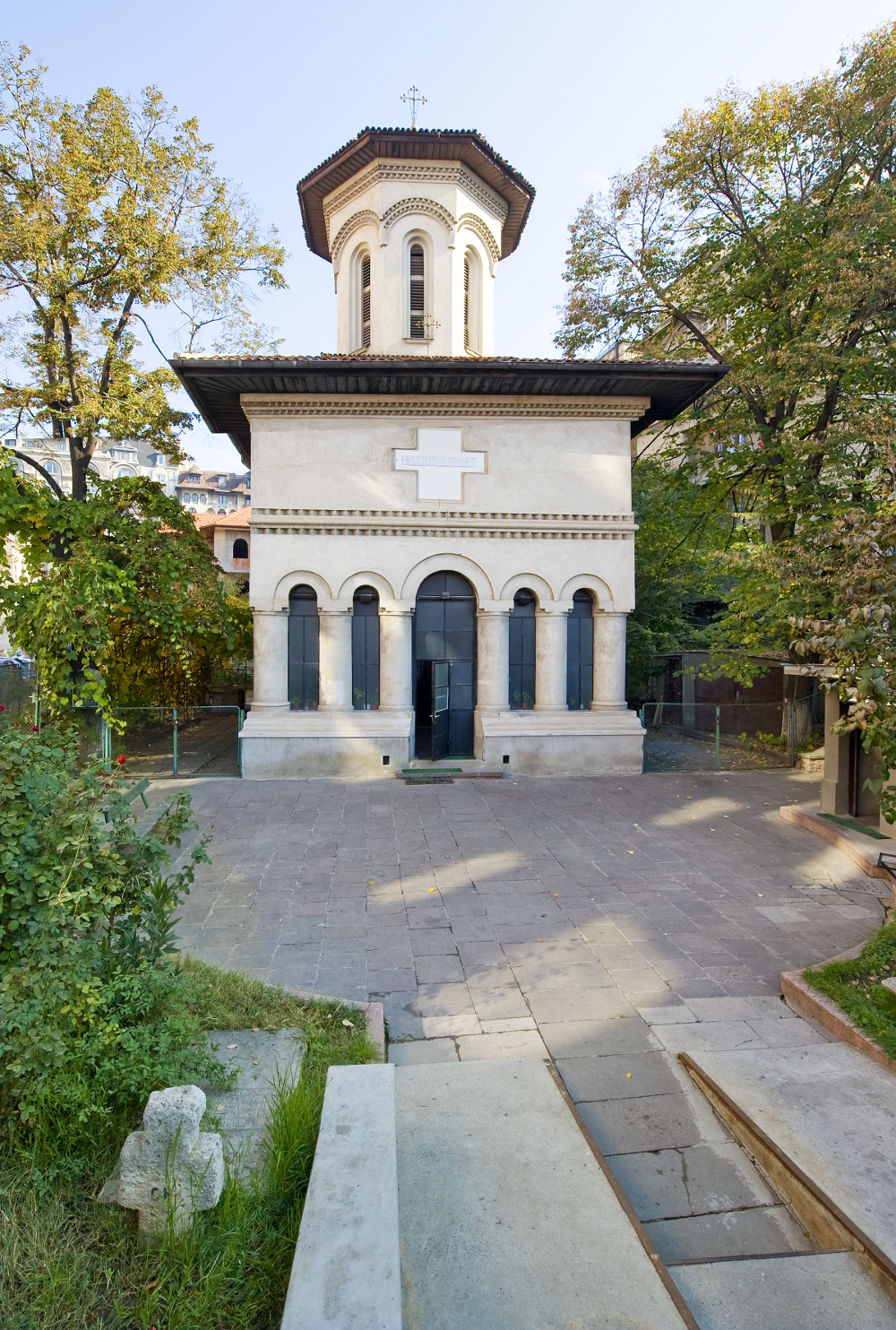 weekly funnel Disillusion Biserica Scaune - Istoric Biserica Scaune